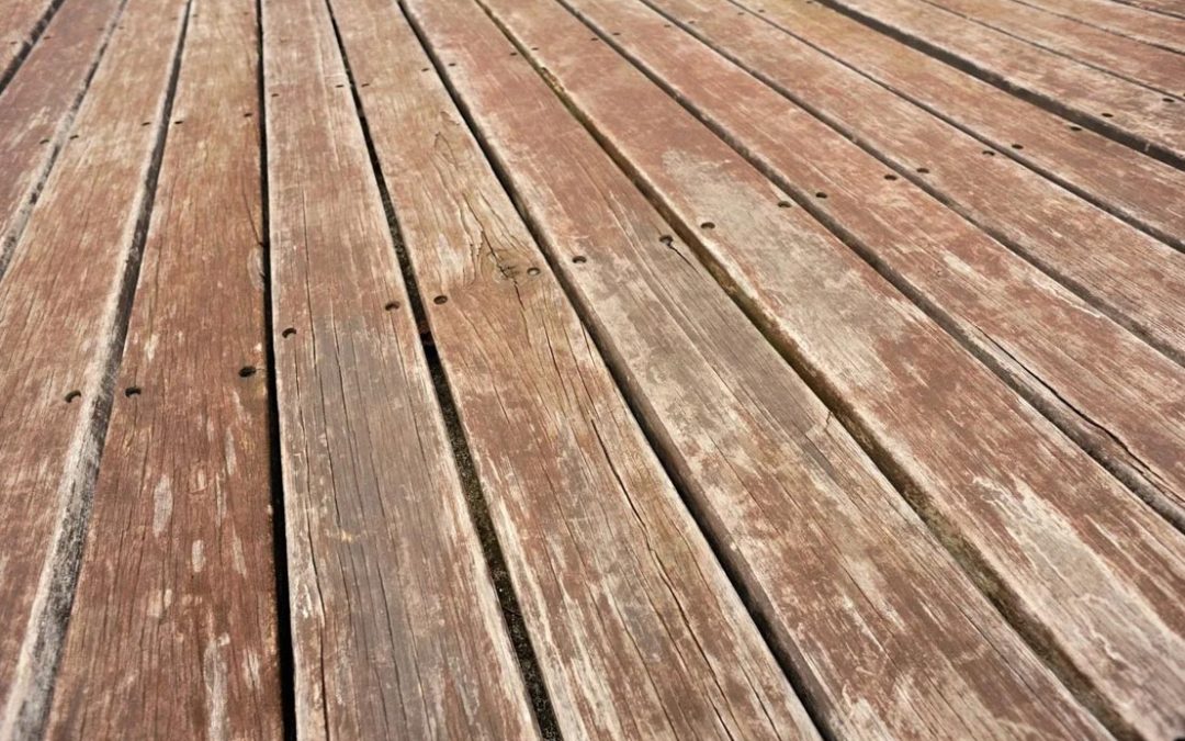 Bois, composite ou plastique pour votre nouveau patio?